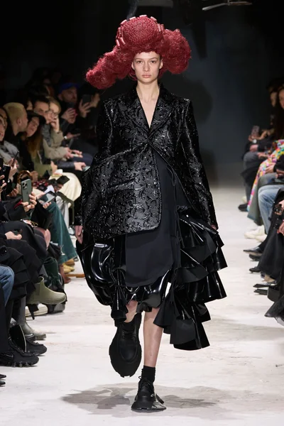 Look 8